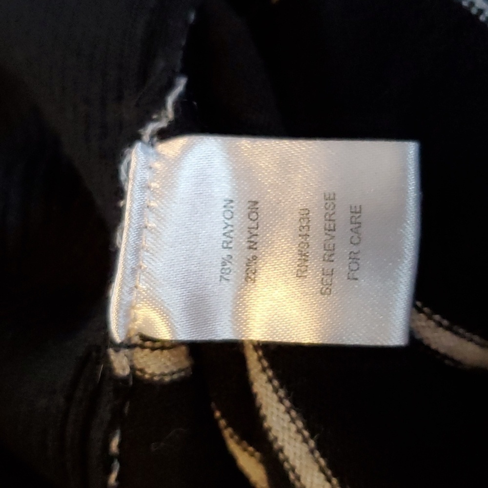 Sweater - Picture 4 of 4